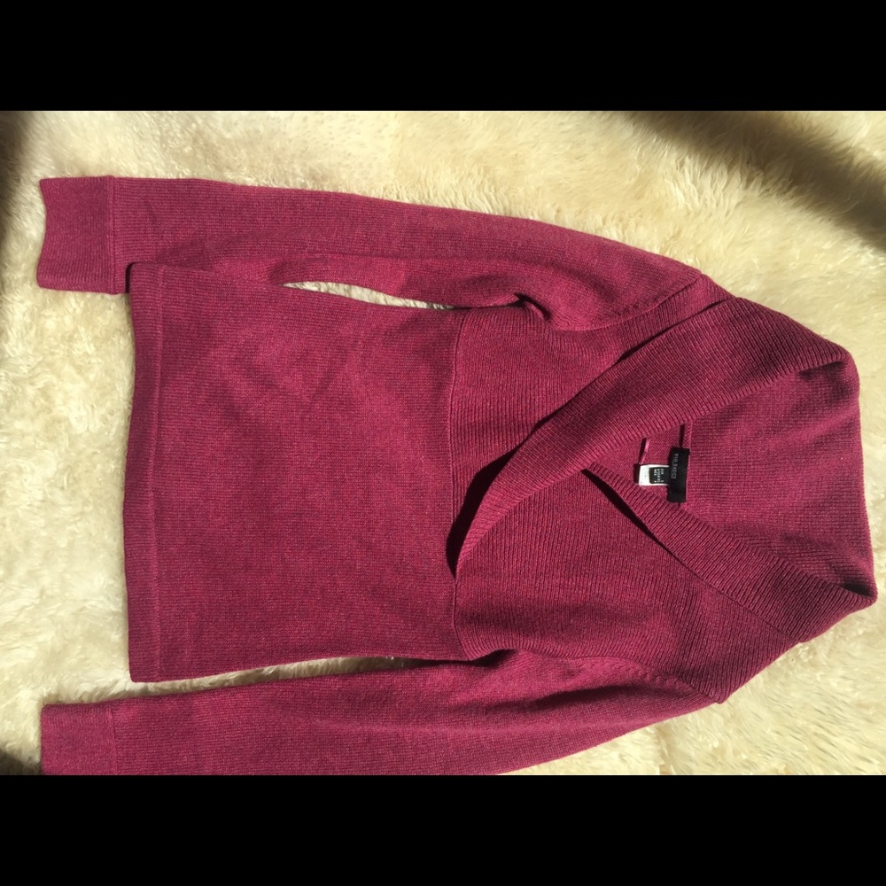 Sweater - Picture 2 of 4